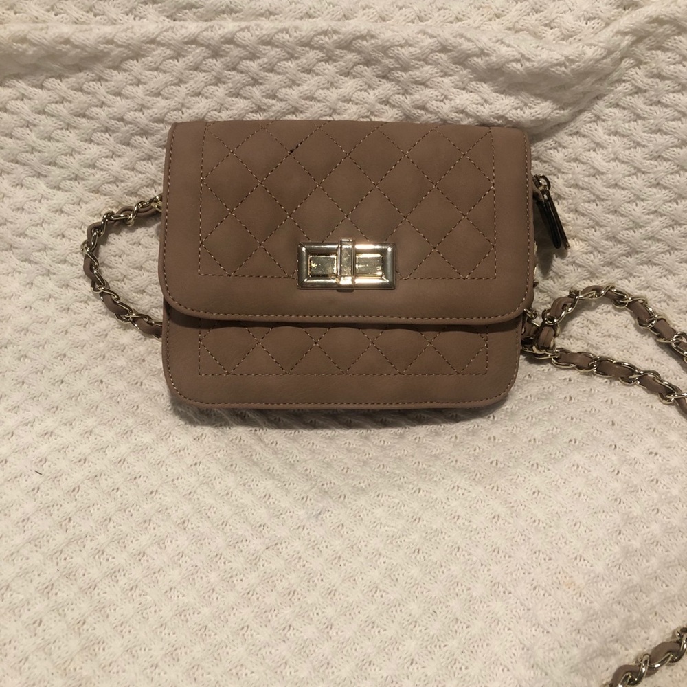 Quilted crossbody bag